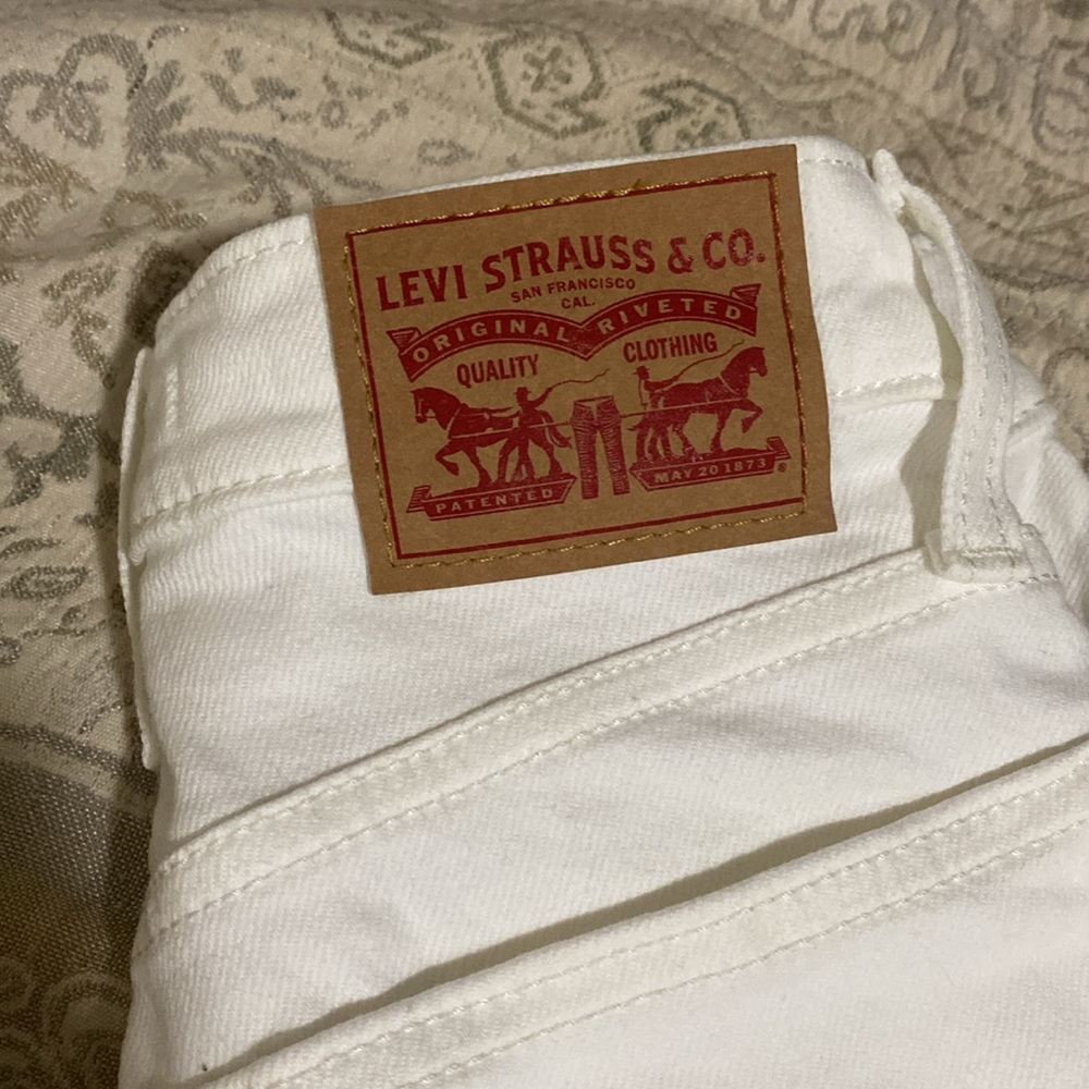 Levi’s Jeans - Picture 2 of 6